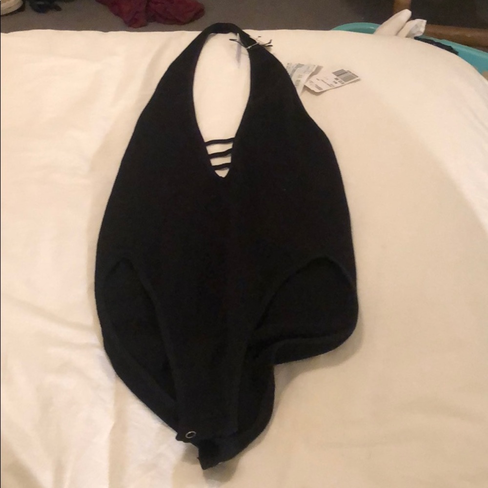 Black V-Cut Seamless Bodysuit